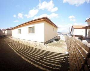 Ház 4 szobák eladó on Dezmir