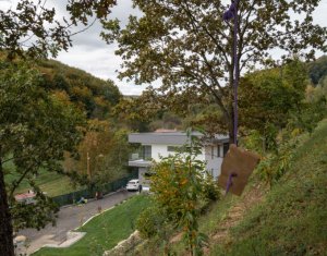 Ház 5 szobák eladó on Feleacu