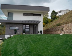 Ház 5 szobák eladó on Feleacu