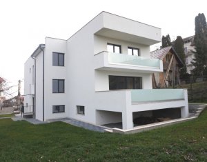 Ház 5 szobák kiadó on Cluj-napoca, Zóna Andrei Muresanu