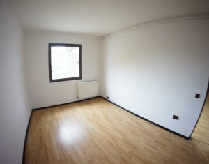 Lakás 3 szobák eladó on Cluj-napoca, Zóna Manastur