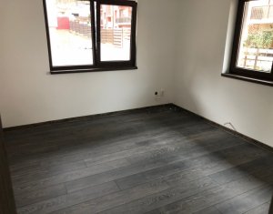 Lakás 3 szobák eladó on Floresti