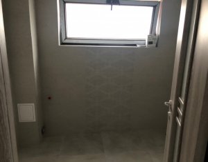 Lakás 3 szobák eladó on Floresti