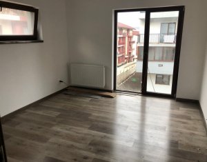 Lakás 3 szobák eladó on Floresti