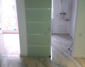 Lakás 2 szobák eladó on Floresti