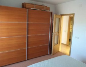 Lakás 3 szobák eladó on Floresti