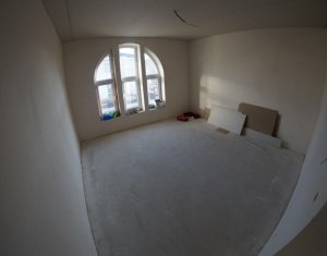 Ház 4 szobák eladó on Dezmir