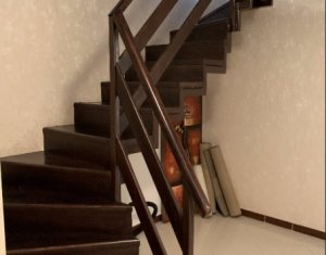 Ház 4 szobák eladó on Floresti