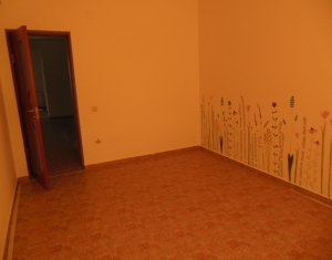 Bureau à louer dans Cluj-napoca, zone Floresti