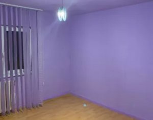 Lakás 3 szobák eladó on Cluj-napoca, Zóna Manastur