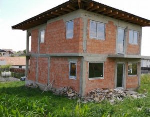 Ház 4 szobák eladó on Dezmir