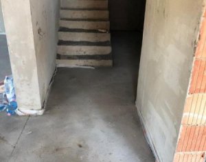 Ház 4 szobák eladó on Dezmir