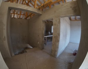 Ház 4 szobák eladó on Dezmir