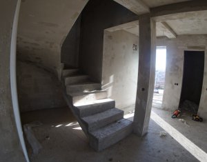 Ház 4 szobák eladó on Dezmir