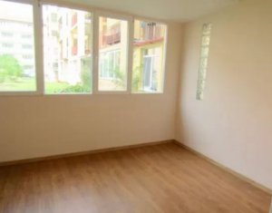 Lakás 2 szobák eladó on Floresti