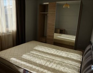 Lakás 3 szobák eladó on Floresti