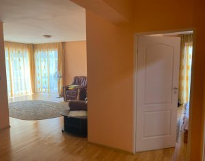 Lakás 2 szobák eladó on Floresti