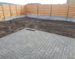 Ház 4 szobák eladó on Dezmir