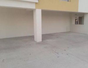 Lakás 3 szobák eladó on Floresti