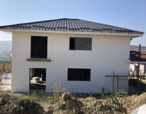 Ház 5 szobák eladó on Chinteni