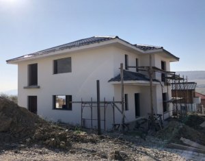 Ház 5 szobák eladó on Chinteni