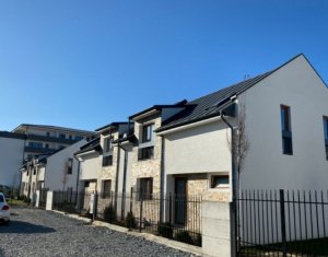 Ház 5 szobák eladó on Floresti