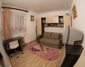 Lakás 4 szobák eladó on Cluj-napoca, Zóna Manastur