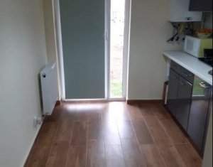 Lakás 2 szobák eladó on Floresti