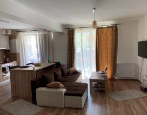 Lakás 3 szobák eladó on Floresti