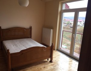 Ház 4 szobák kiadó on Floresti