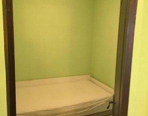 Lakás 3 szobák eladó on Floresti