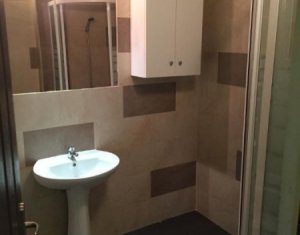 Lakás 3 szobák eladó on Floresti