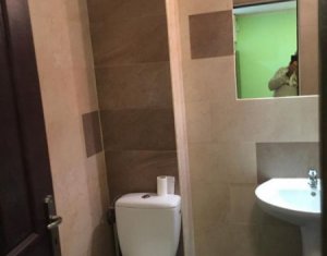 Lakás 3 szobák eladó on Floresti