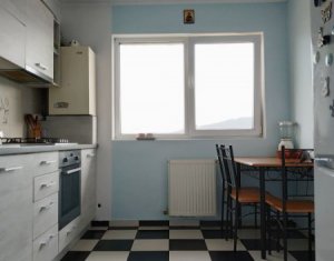 Lakás 2 szobák eladó on Floresti