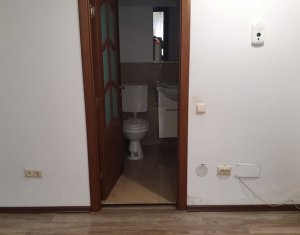 Lakás 3 szobák eladó on Floresti