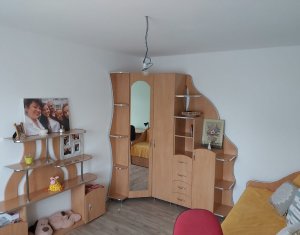 Ház 4 szobák eladó on Dezmir