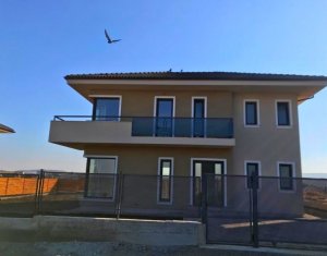 Ház 4 szobák eladó on Dezmir