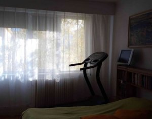 Lakás 4 szobák eladó on Cluj-napoca, Zóna Plopilor