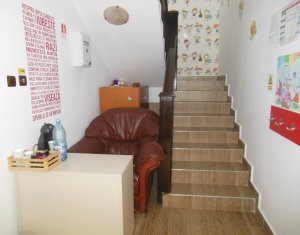 Ház 5 szobák kiadó on Floresti