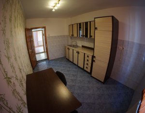 Lakás 3 szobák kiadó on Cluj-napoca, Zóna Gheorgheni