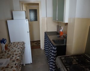 Appartement 3 chambres à louer dans Cluj-napoca, zone Manastur
