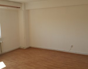 Appartement 3 chambres à louer dans Cluj-napoca, zone Gheorgheni