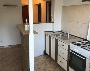 Appartement 3 chambres à louer dans Cluj-napoca, zone Marasti