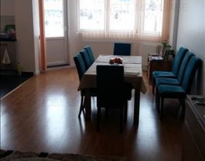 Appartement 4 chambres à louer dans Cluj-napoca, zone Europa