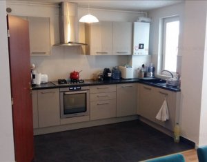 Appartement 4 chambres à louer dans Cluj-napoca, zone Europa