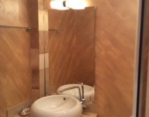 Appartement 3 chambres à louer dans Cluj-napoca, zone Marasti