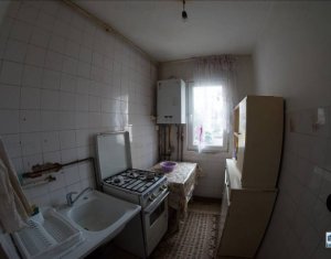 Appartement 3 chambres à louer dans Cluj-napoca, zone Manastur