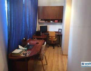 Appartement 3 chambres à louer dans Cluj-napoca, zone Centru