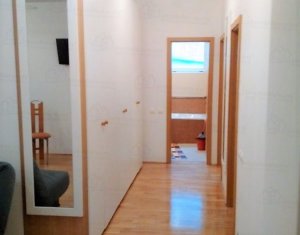 Appartement 4 chambres à louer dans Cluj-napoca, zone Centru