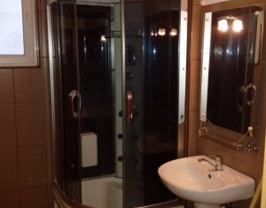 Appartement 4 chambres à louer dans Cluj-napoca, zone Centru